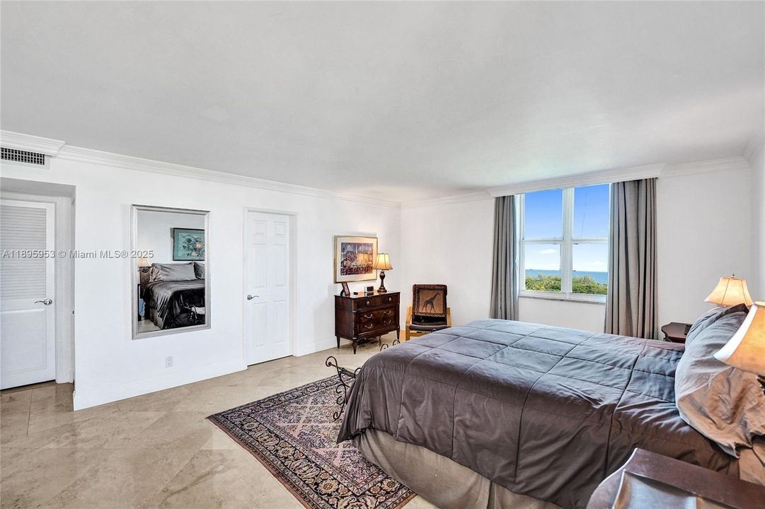 Active With Contract: $1,249,000 (3 beds, 2 baths, 2490 Square Feet)