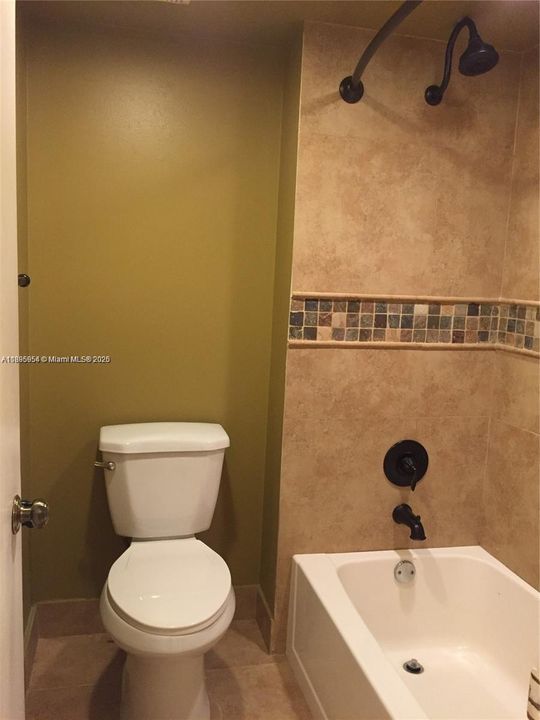 Недавно арендовано: $2,450 (2 спален, 2 ванн, 1220 Квадратных фут)