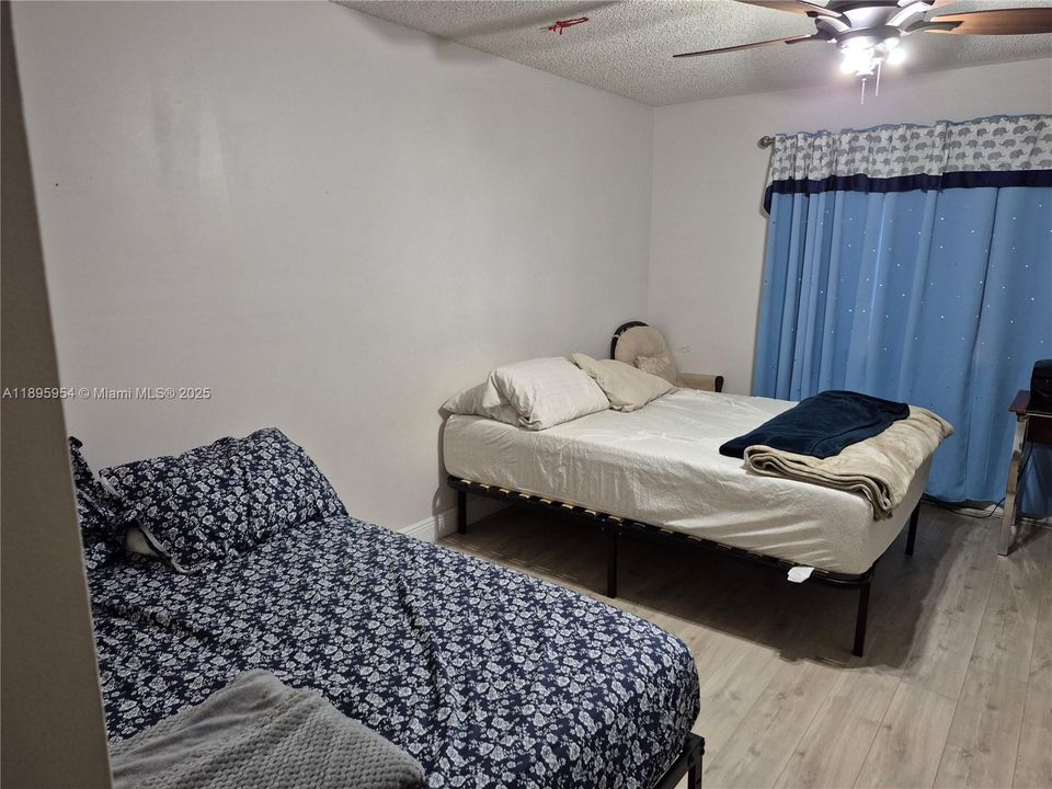 Недавно арендовано: $2,450 (2 спален, 2 ванн, 1220 Квадратных фут)