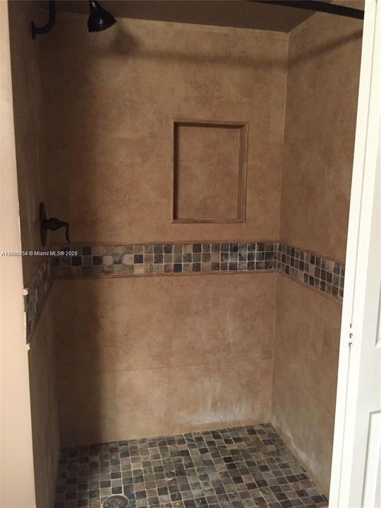 Недавно арендовано: $2,450 (2 спален, 2 ванн, 1220 Квадратных фут)