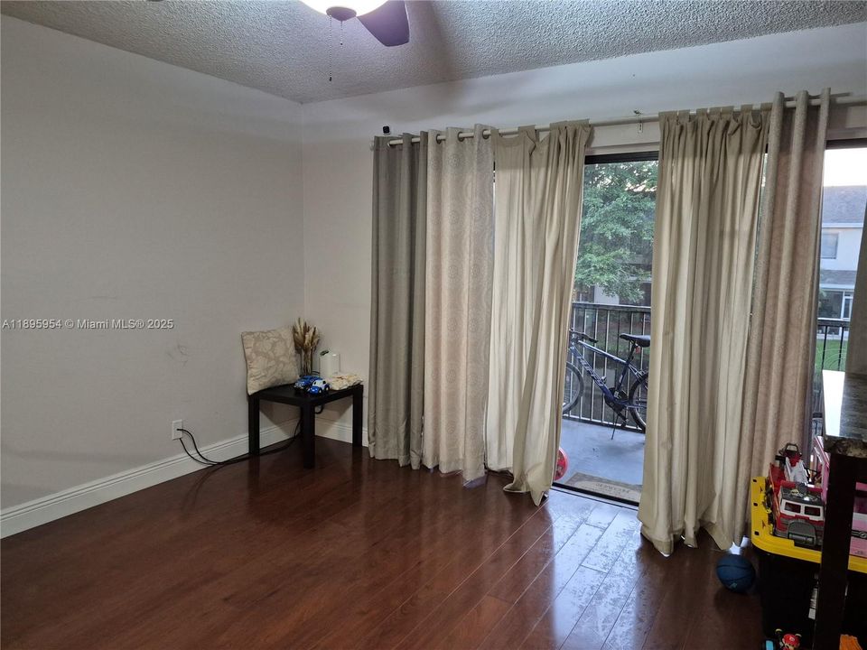 Недавно арендовано: $2,450 (2 спален, 2 ванн, 1220 Квадратных фут)