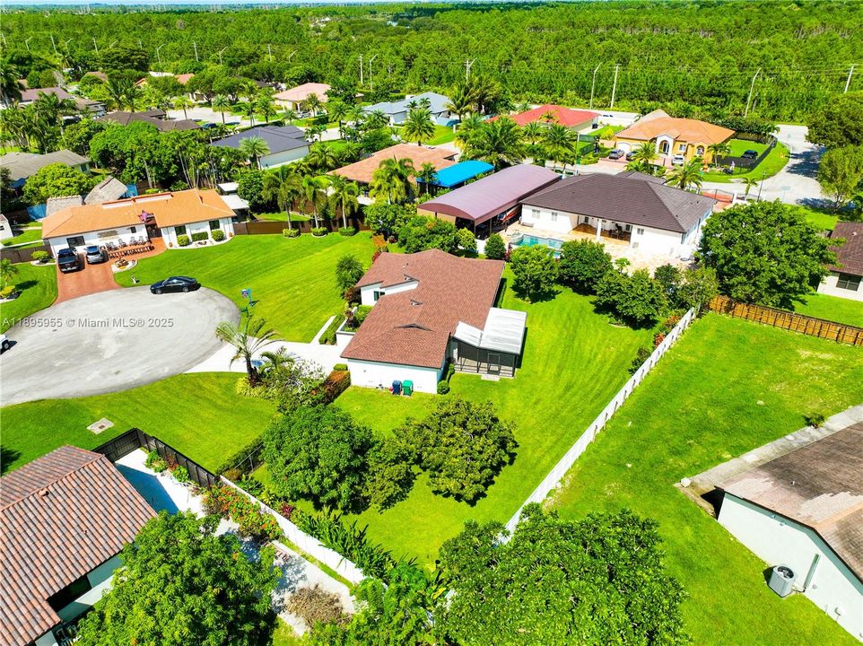 Activo con contrato: $749,900 (3 camas, 2 baños, 1799 Pies cuadrados)