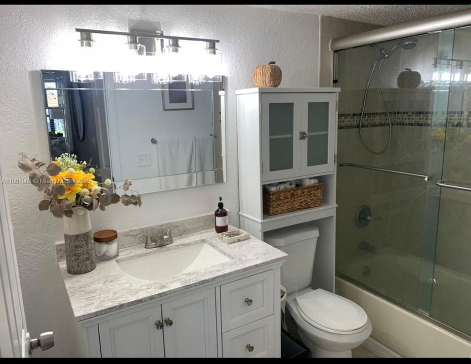 На продажу: $180,000 (1 спален, 1 ванн, 0 Квадратных фут)