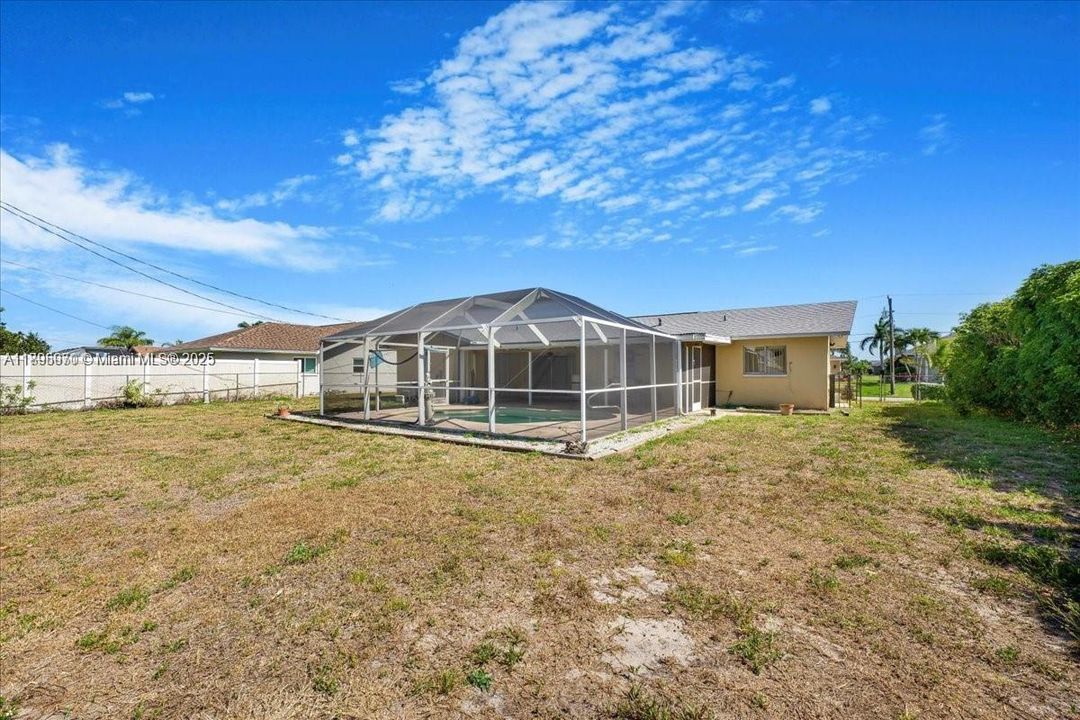 待售: $405,000 (3 贝兹, 2 浴室, 0 平方英尺)