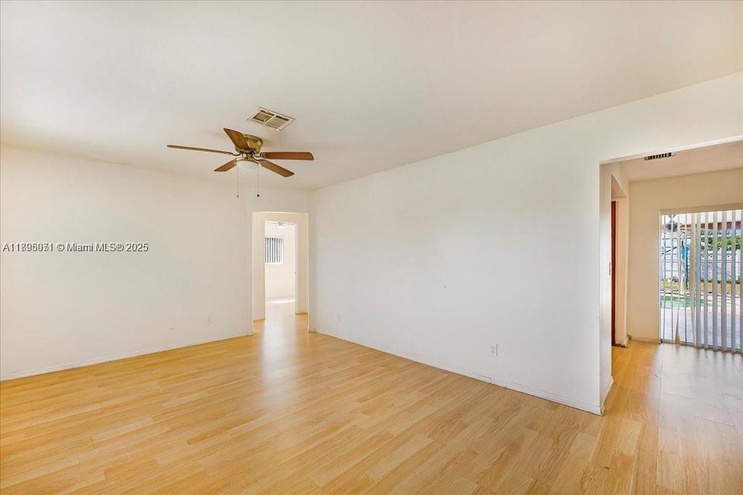 For Rent: $2,300 (3 beds, 2 baths, 0 Square Feet)