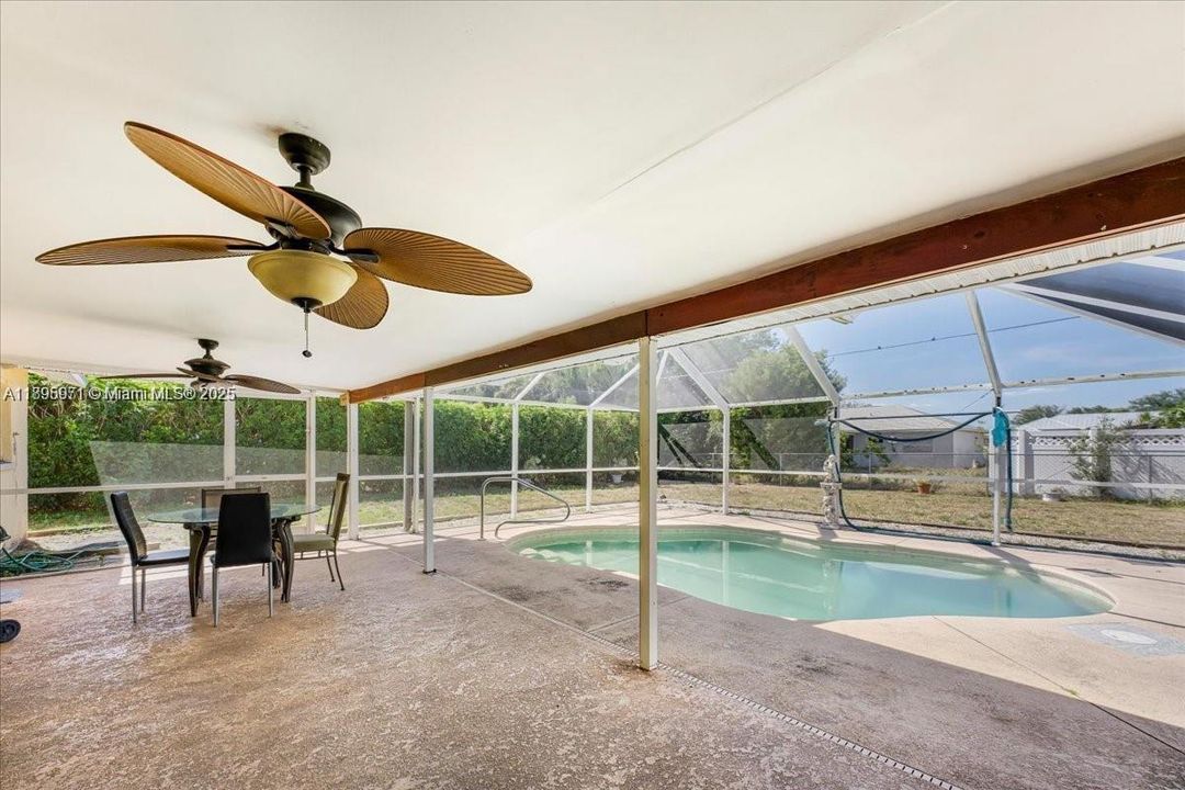 For Rent: $2,300 (3 beds, 2 baths, 0 Square Feet)