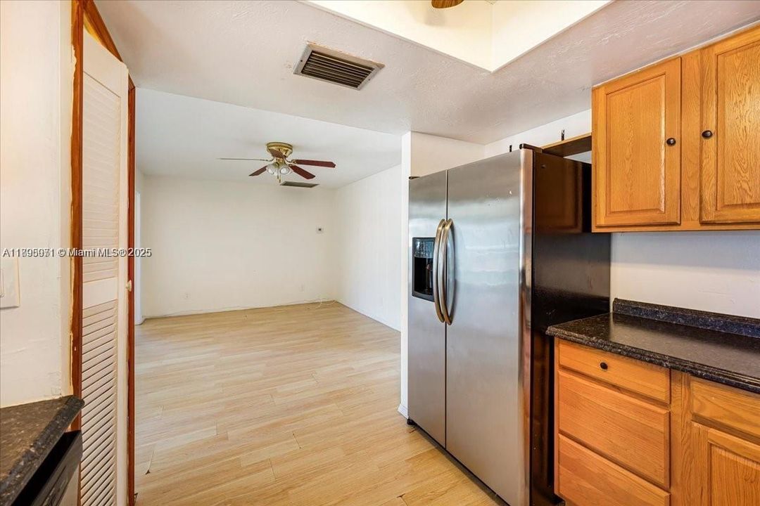 For Rent: $2,300 (3 beds, 2 baths, 0 Square Feet)