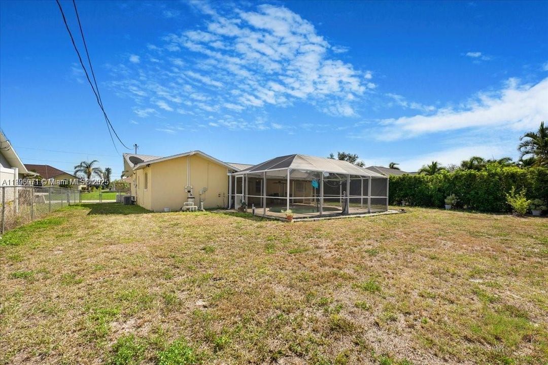 For Rent: $2,300 (3 beds, 2 baths, 0 Square Feet)