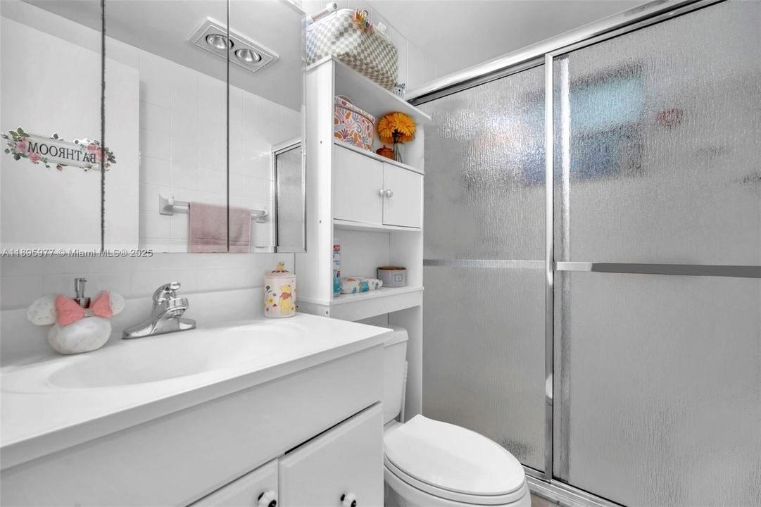 待售: $280,000 (2 贝兹, 2 浴室, 1018 平方英尺)