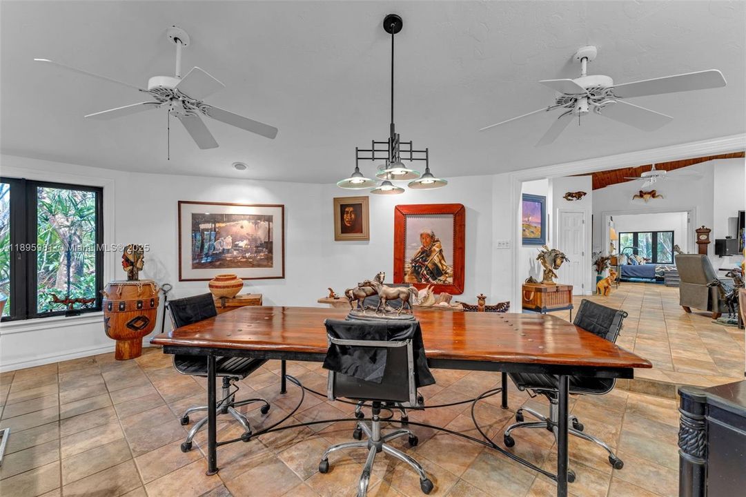 SITUATED BETWEEN LIVING AND KITCHEN