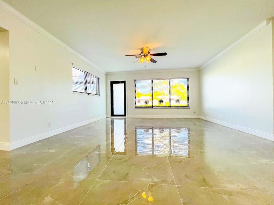 На продажу: $729,900 (3 спален, 2 ванн, 1392 Квадратных фут)