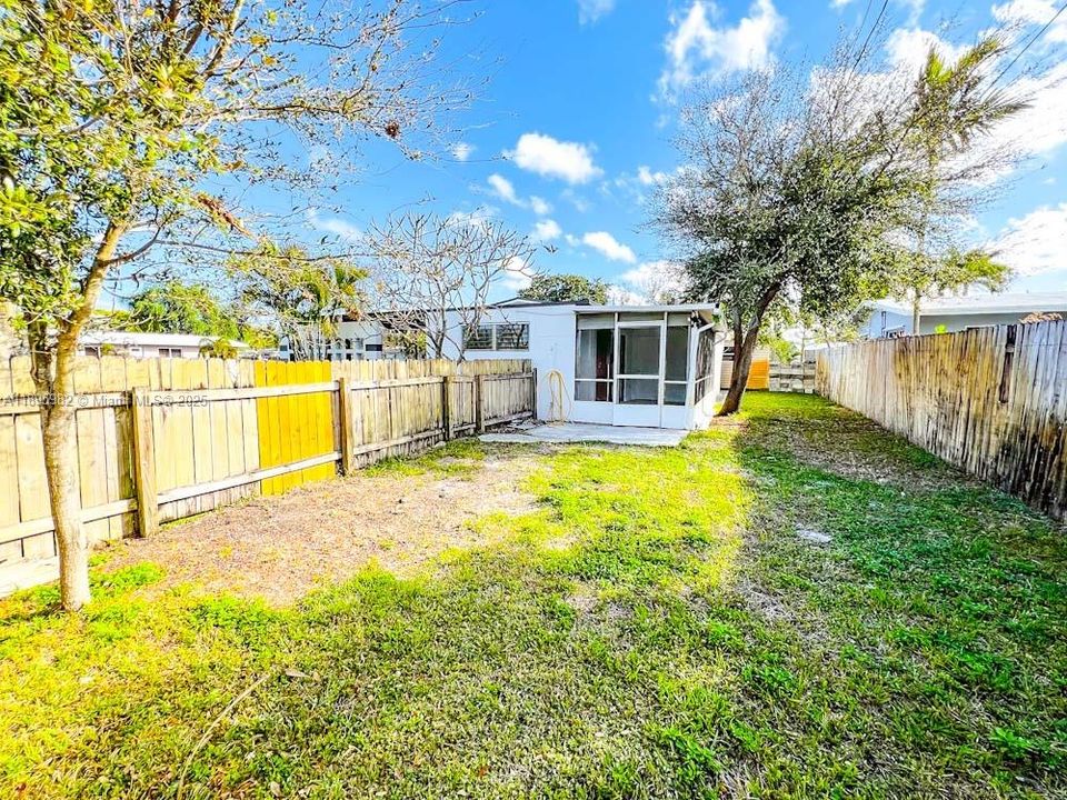 На продажу: $729,900 (3 спален, 2 ванн, 1392 Квадратных фут)