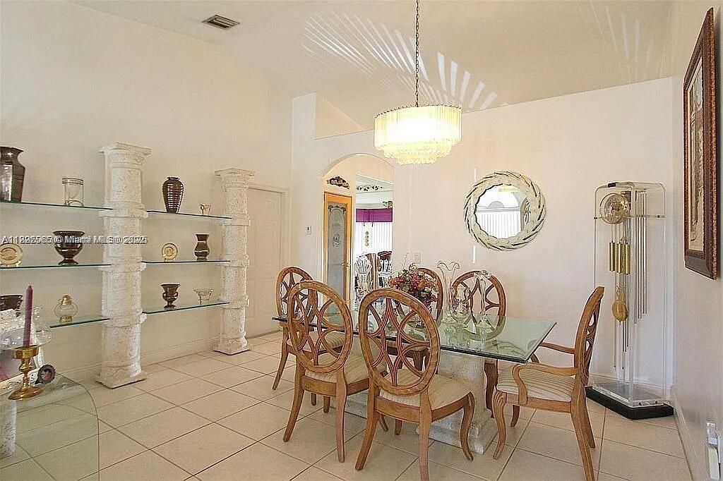 Active With Contract: $680,000 (4 beds, 2 baths, 1760 Square Feet)