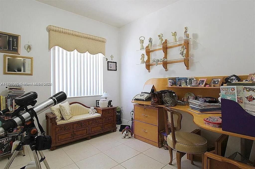 Active With Contract: $680,000 (4 beds, 2 baths, 1760 Square Feet)