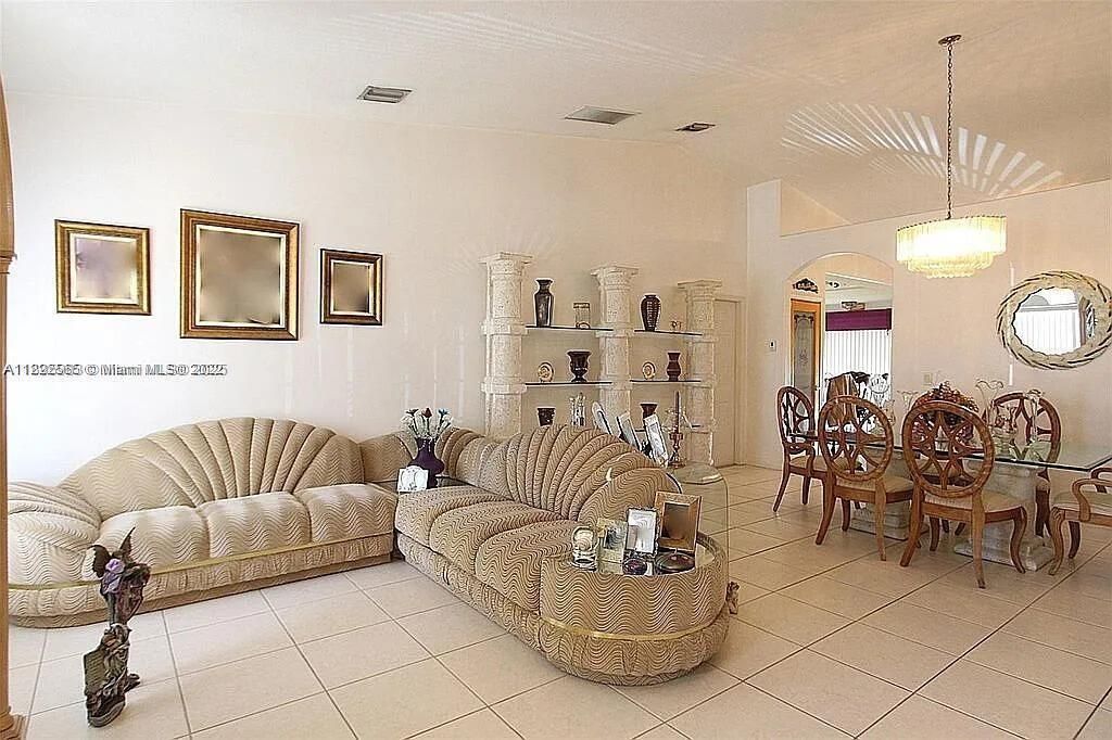 Active With Contract: $680,000 (4 beds, 2 baths, 1760 Square Feet)