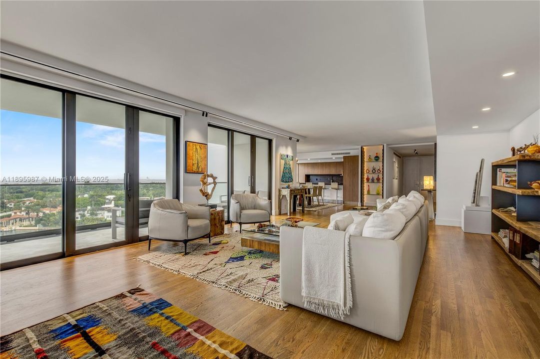 For Sale: $2,350,000 (3 beds, 4 baths, 2868 Square Feet)