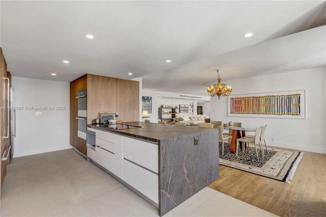 For Sale: $2,350,000 (3 beds, 4 baths, 2868 Square Feet)