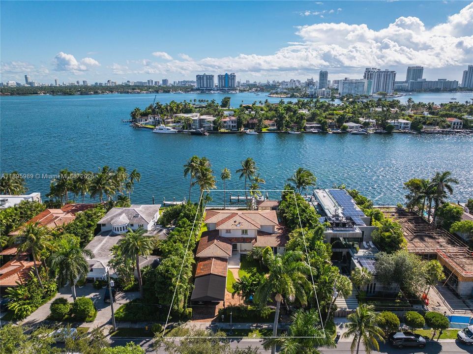 В аренду: $25,000 (4 спален, 4 ванн, 4393 Квадратных фут)