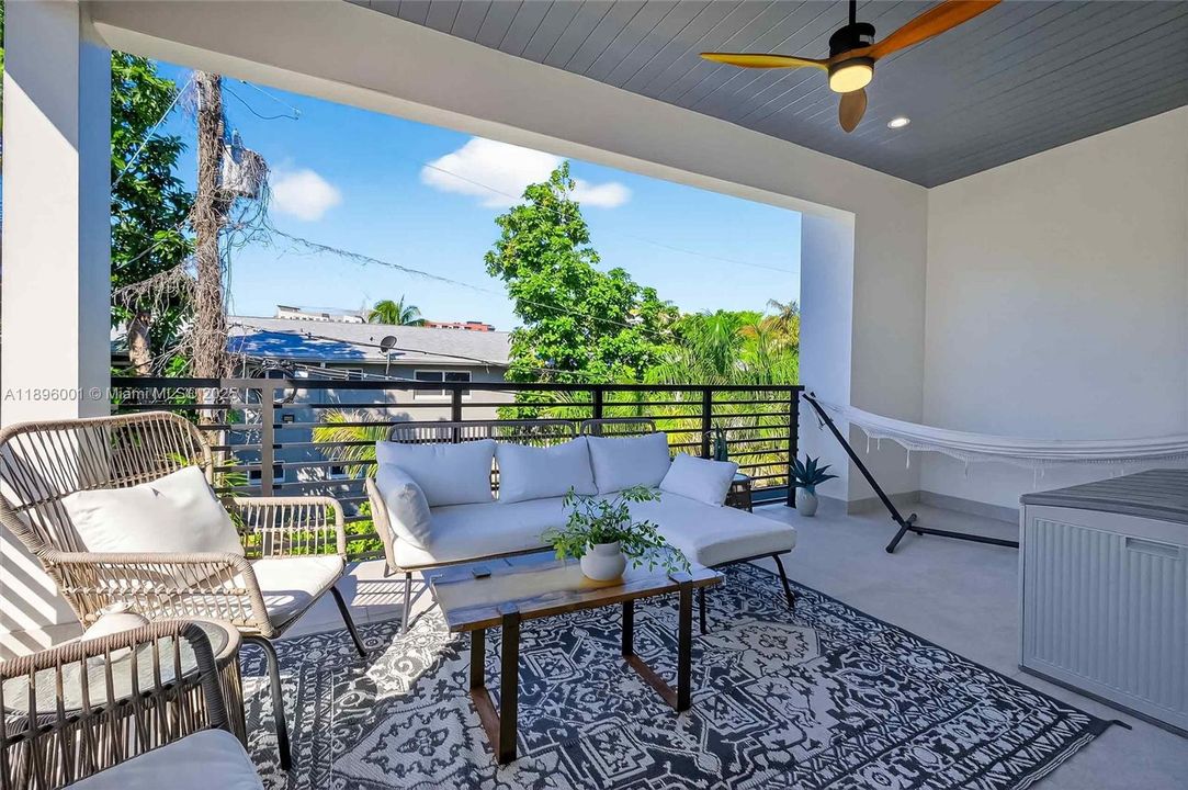 Active With Contract: $1,595,000 (4 beds, 3 baths, 2316 Square Feet)