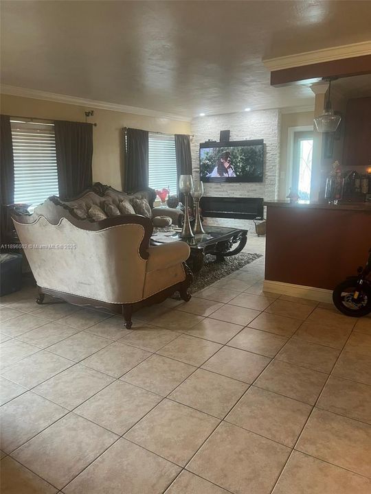 En Venta: $440,000 (2 camas, 1 baños, 0 Pies cuadrados)