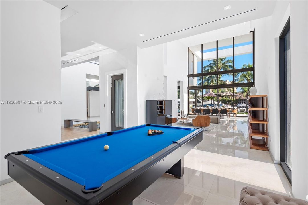 待售: $6,900,000 (6 贝兹, 6 浴室, 5793 平方英尺)