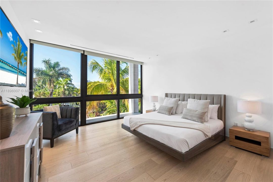 待售: $6,900,000 (6 贝兹, 6 浴室, 5793 平方英尺)