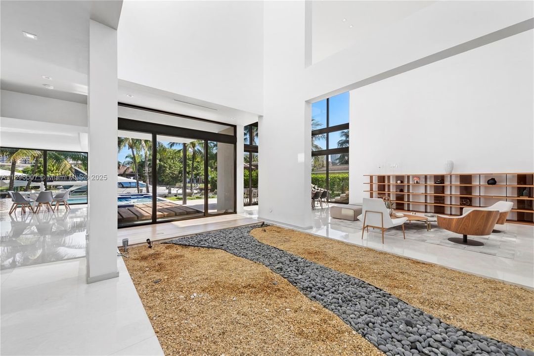 待售: $6,900,000 (6 贝兹, 6 浴室, 5793 平方英尺)