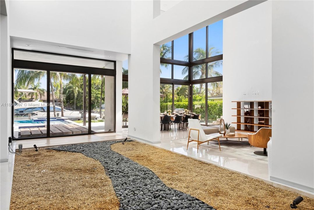 待售: $6,900,000 (6 贝兹, 6 浴室, 5793 平方英尺)