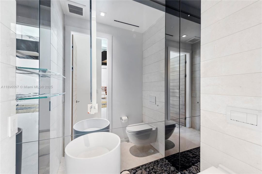 待售: $6,900,000 (6 贝兹, 6 浴室, 5793 平方英尺)