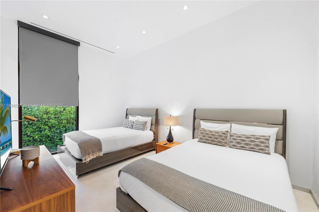 待售: $6,900,000 (6 贝兹, 6 浴室, 5793 平方英尺)