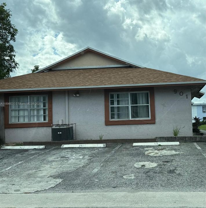 Recently Rented: $1,800 (2 beds, 2 baths, 1020 Square Feet)