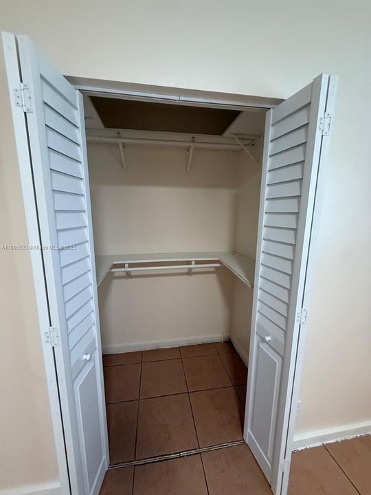 Recently Rented: $1,800 (2 beds, 2 baths, 1020 Square Feet)