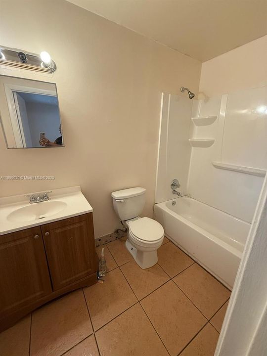 Recently Rented: $1,800 (2 beds, 2 baths, 1020 Square Feet)