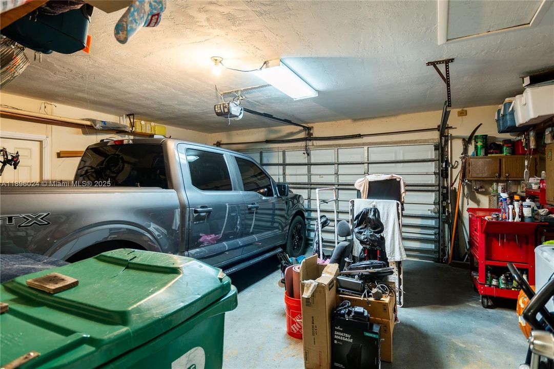 For Sale: $1,270,000 (4 beds, 2 baths, 1978 Square Feet)