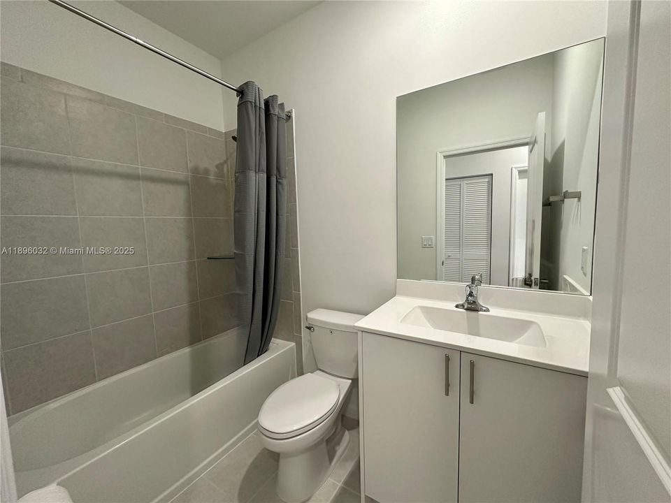 На продажу: $398,000 (3 спален, 2 ванн, 1483 Квадратных фут)