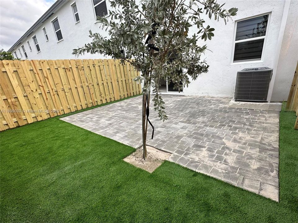 На продажу: $398,000 (3 спален, 2 ванн, 1483 Квадратных фут)