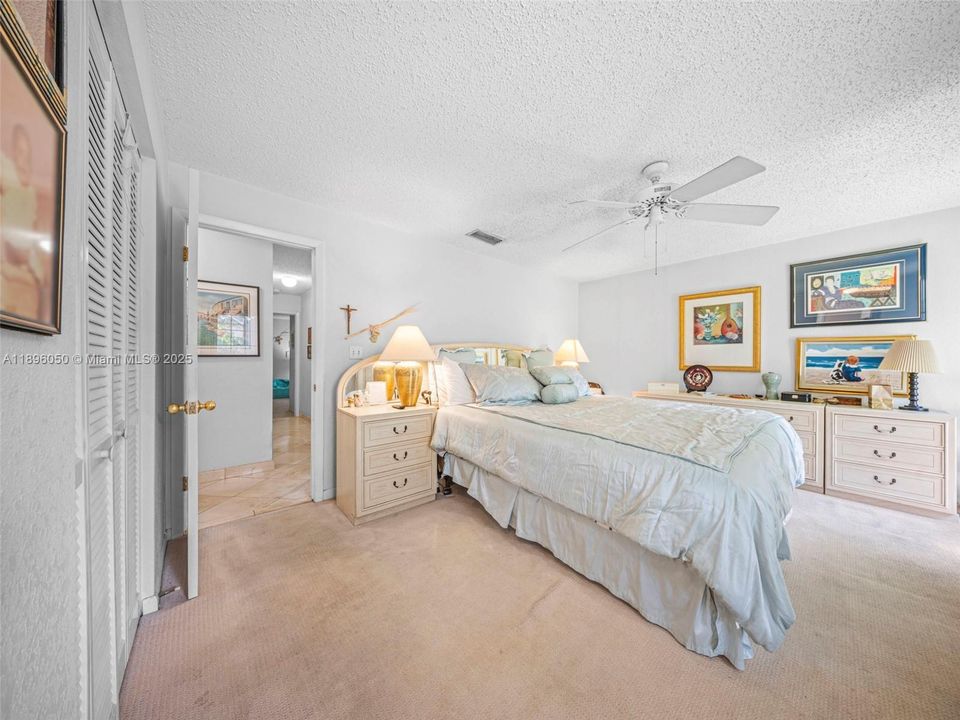 На продажу: $895,000 (3 спален, 2 ванн, 1653 Квадратных фут)