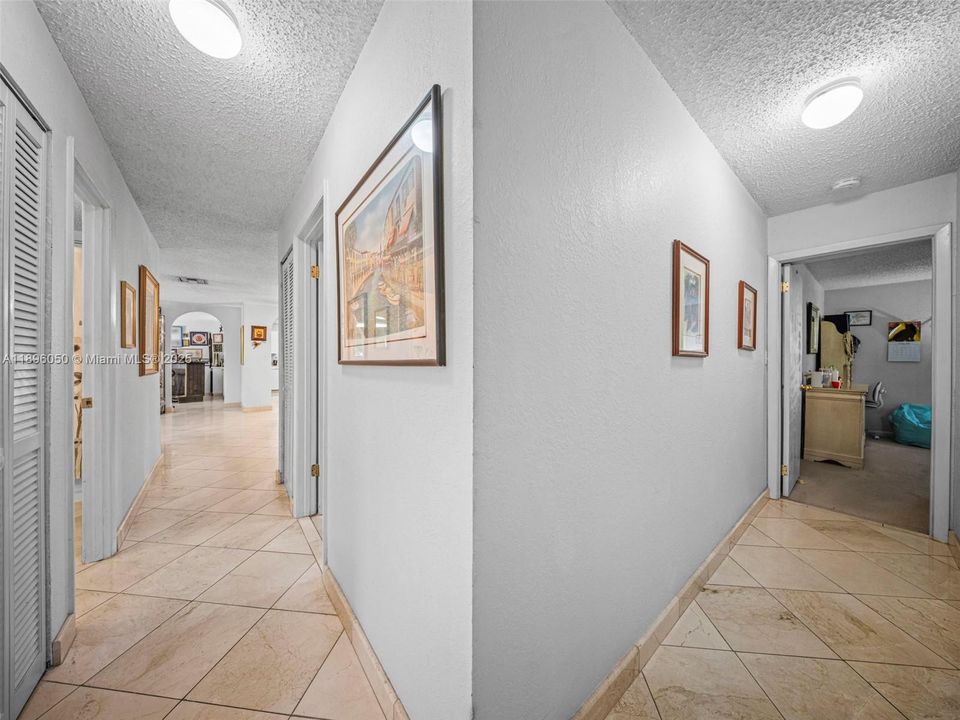 На продажу: $895,000 (3 спален, 2 ванн, 1653 Квадратных фут)