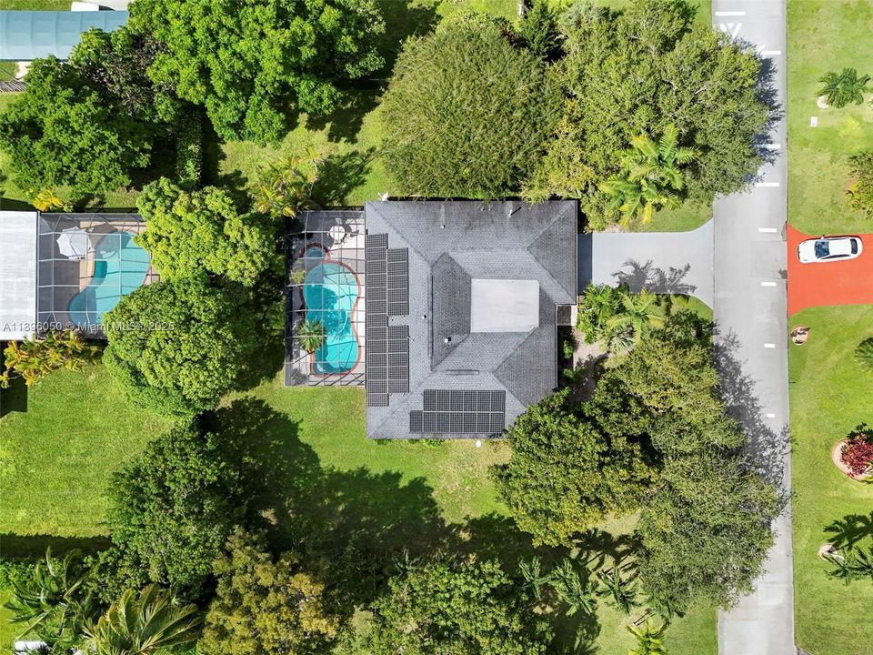 На продажу: $895,000 (3 спален, 2 ванн, 1653 Квадратных фут)