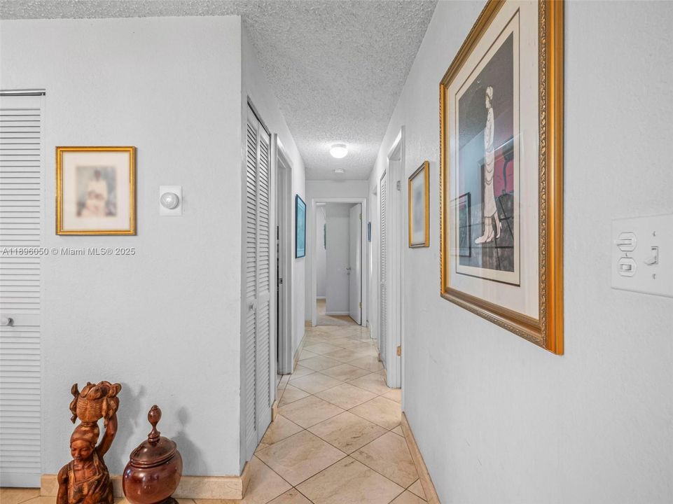 На продажу: $895,000 (3 спален, 2 ванн, 1653 Квадратных фут)