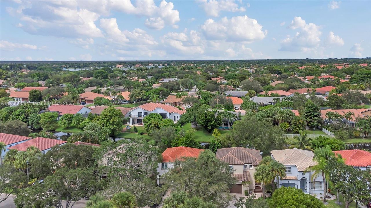 For Sale: $559,000 (3 beds, 2 baths, 1738 Square Feet)