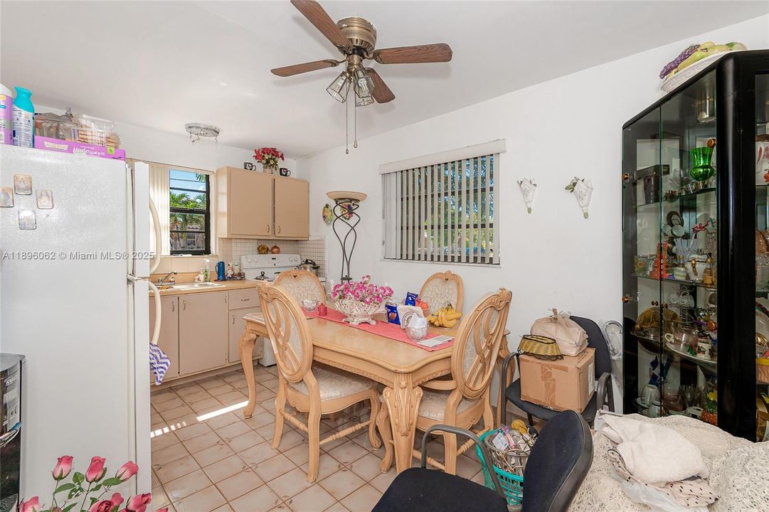 For Sale: $665,000 (5 beds, 2 baths, 1847 Square Feet)