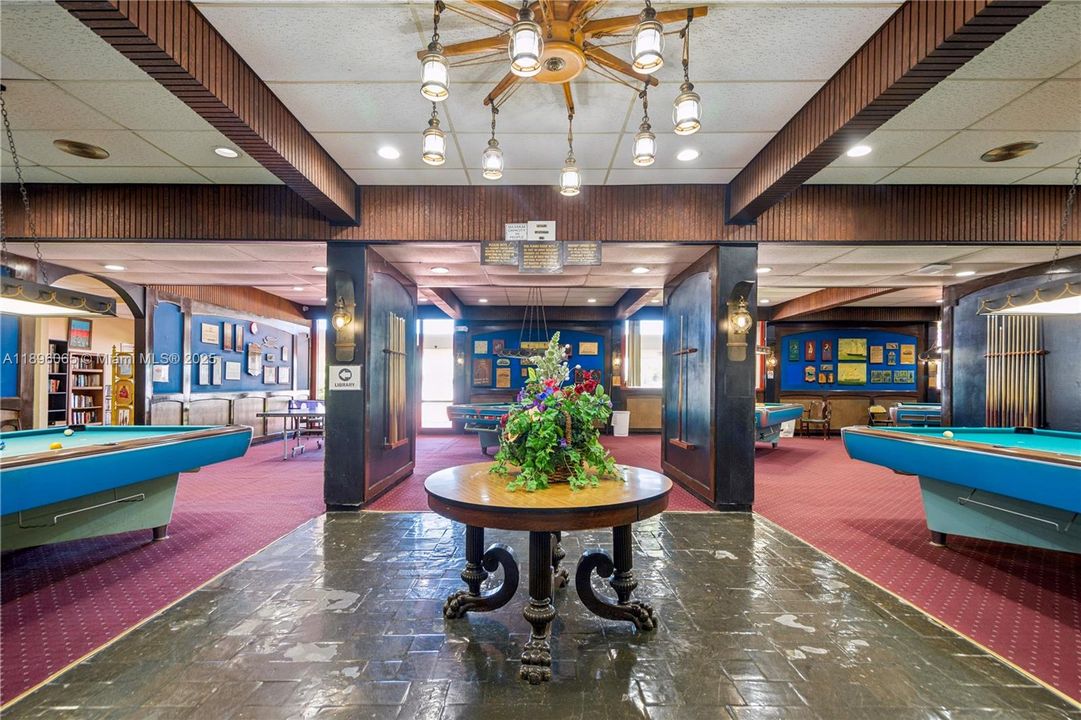 待售: $160,000 (1 贝兹, 1 浴室, 768 平方英尺)