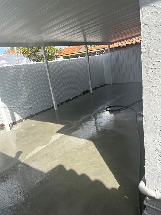 Active With Contract: $3,000 (3 beds, 2 baths, 1170 Square Feet)