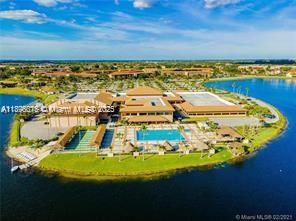 待售: $140,000 (1 贝兹, 1 浴室, 811 平方英尺)