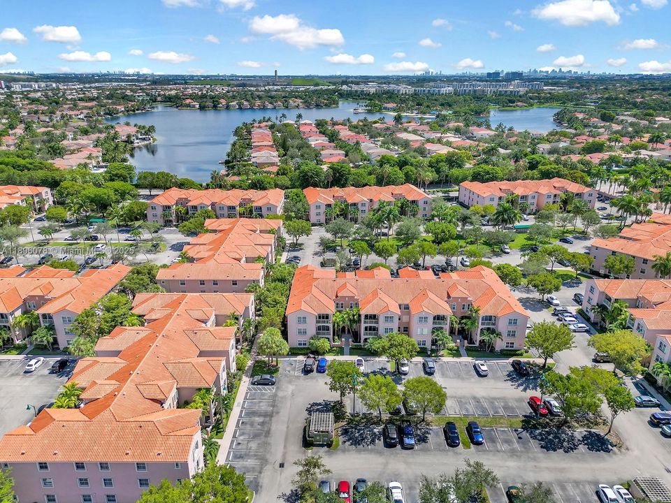 For Rent: $2,900 (3 beds, 2 baths, 1271 Square Feet)