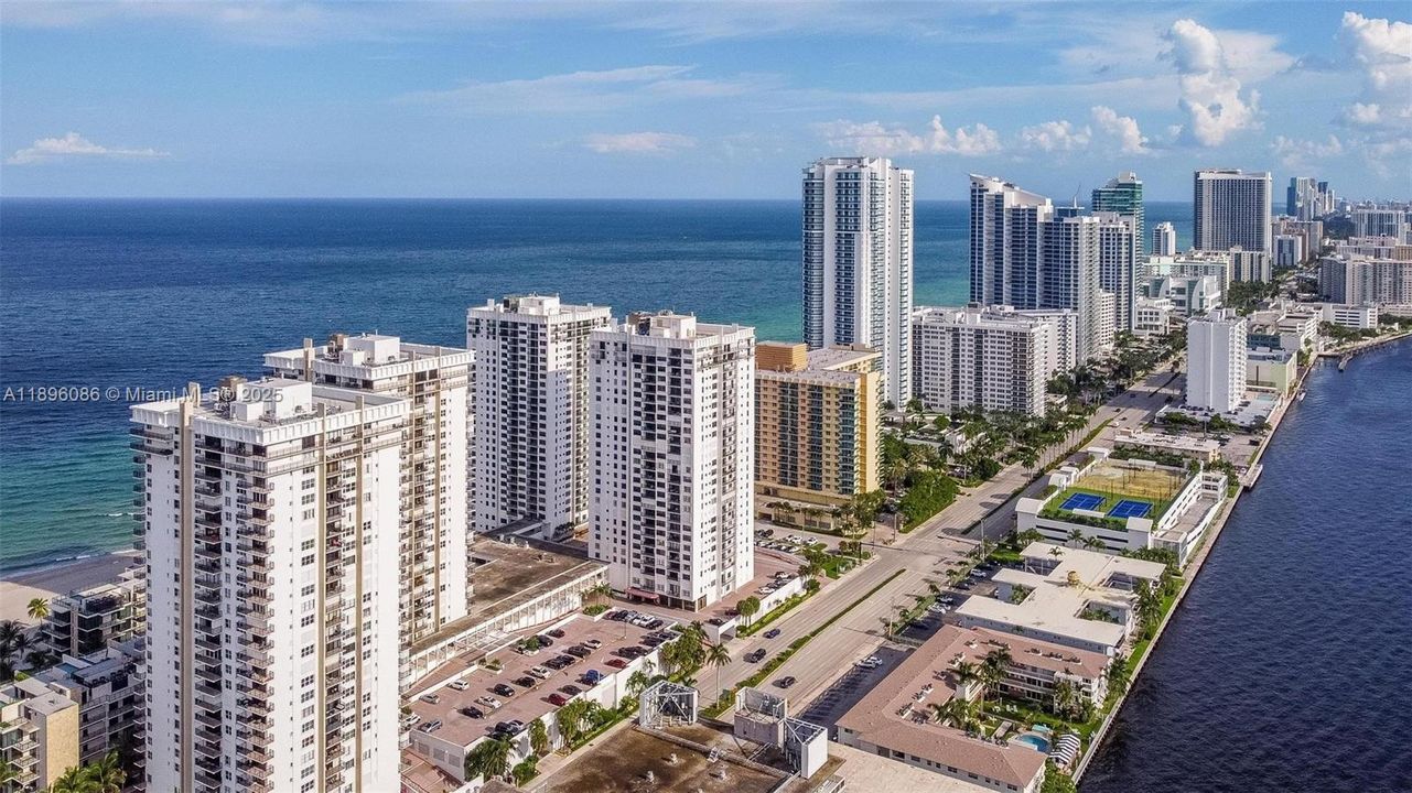 出租: $2,900 (2 贝兹, 2 浴室, 1100 平方英尺)