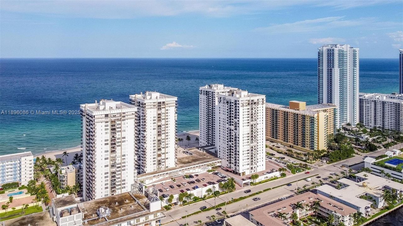 出租: $2,900 (2 贝兹, 2 浴室, 1100 平方英尺)