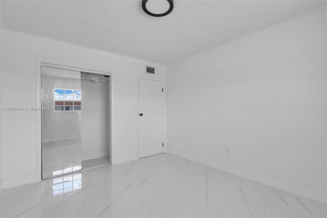 En Venta: $225,000 (2 camas, 1 baños, 0 Pies cuadrados)