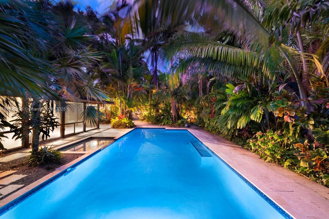 En Venta: $1,275,000 (3 camas, 2 baños, 1860 Pies cuadrados)